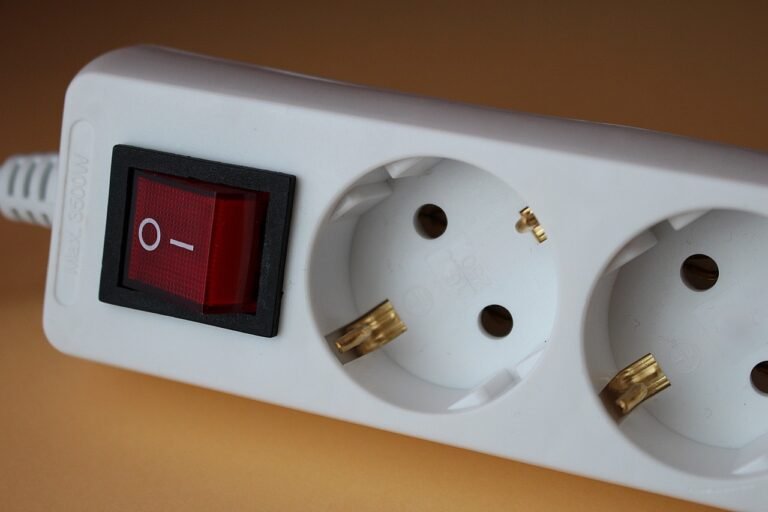 power outlet, power distribution unit, sockets
